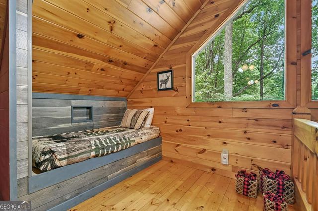 316 Pigeon Creek Road, Blue Ridge, GA 30513