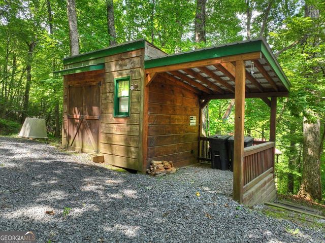 316 Pigeon Creek Road, Blue Ridge, GA 30513