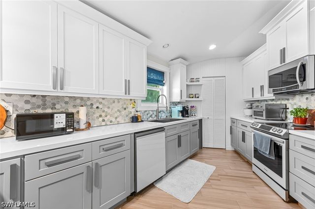 9792 Tonya CT, Bonita Springs, FL 34135