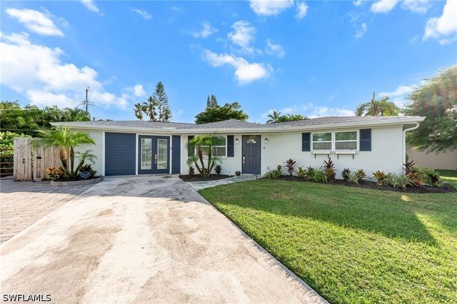 9792 Tonya CT, Bonita Springs, FL 34135