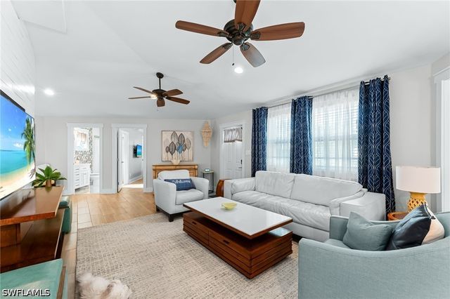 9792 Tonya CT, Bonita Springs, FL 34135