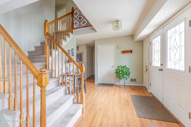 211 Down Hill Run, Toms River, NJ 08755