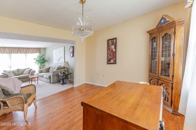 211 Down Hill Run, Toms River, NJ 08755