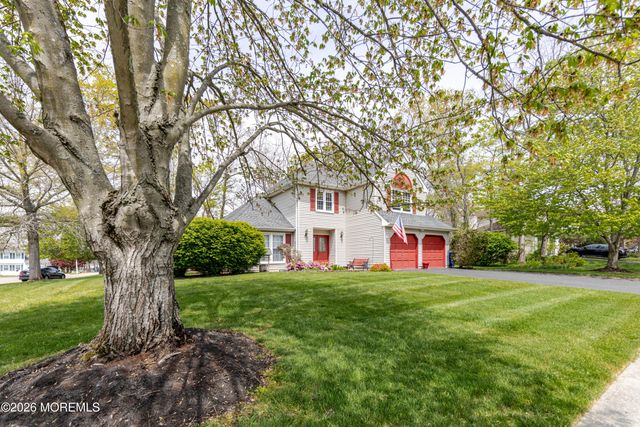 211 Down Hill Run, Toms River, NJ 08755