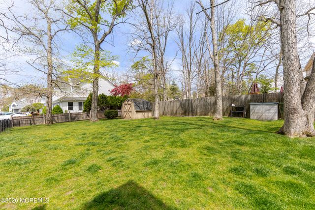 211 Down Hill Run, Toms River, NJ 08755