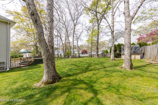211 Down Hill Run, Toms River, NJ 08755