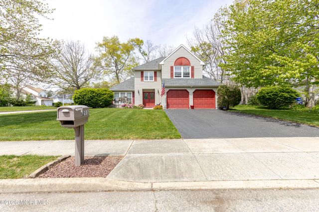 211 Down Hill Run, Toms River, NJ 08755