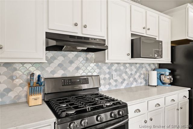3104 Island Court, Jeffersonville, IN 47130