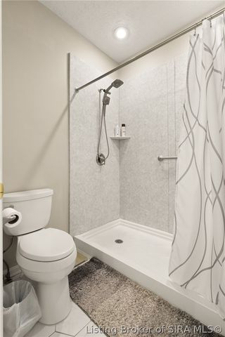 3104 Island Court, Jeffersonville, IN 47130