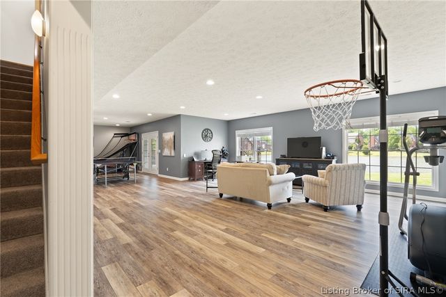 3104 Island Court, Jeffersonville, IN 47130