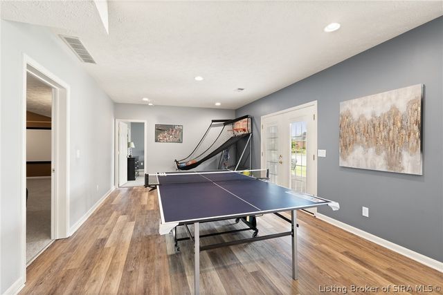 3104 Island Court, Jeffersonville, IN 47130