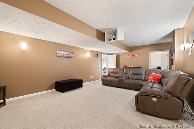 3104 Island Court, Jeffersonville, IN 47130