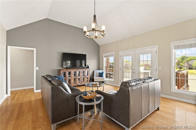 3104 Island Court, Jeffersonville, IN 47130