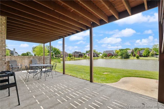 3104 Island Court, Jeffersonville, IN 47130