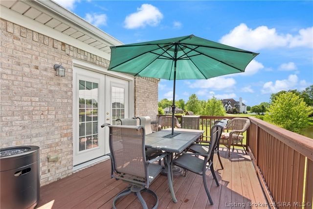 3104 Island Court, Jeffersonville, IN 47130
