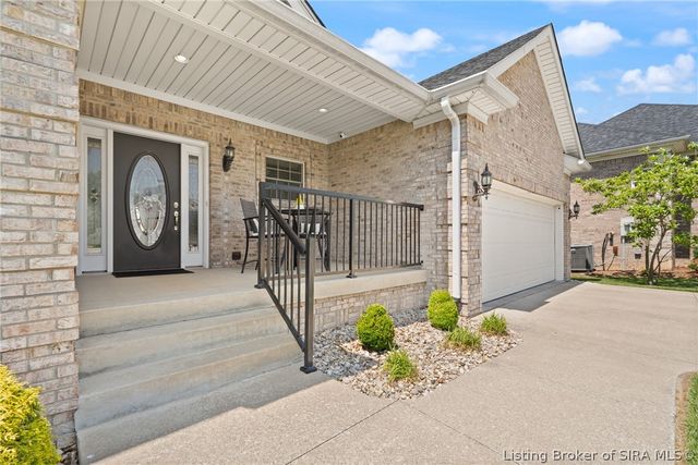 3104 Island Court, Jeffersonville, IN 47130