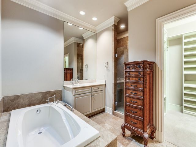 6605 Bandera Avenue 1F, Dallas, TX 75225