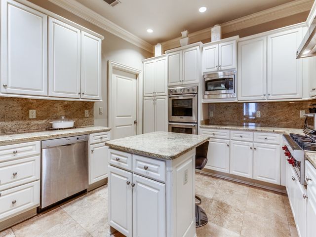 6605 Bandera Avenue 1F, Dallas, TX 75225