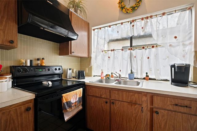 7835 FOX DEN ROW, Hudson, FL 34667