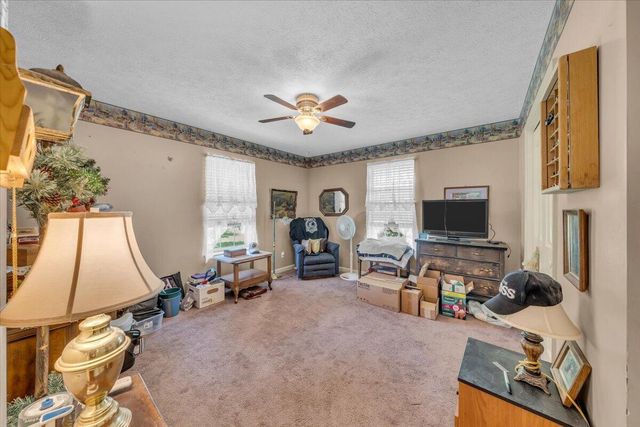 2774 Shelbyville Road, Mcminnville, TN 37110