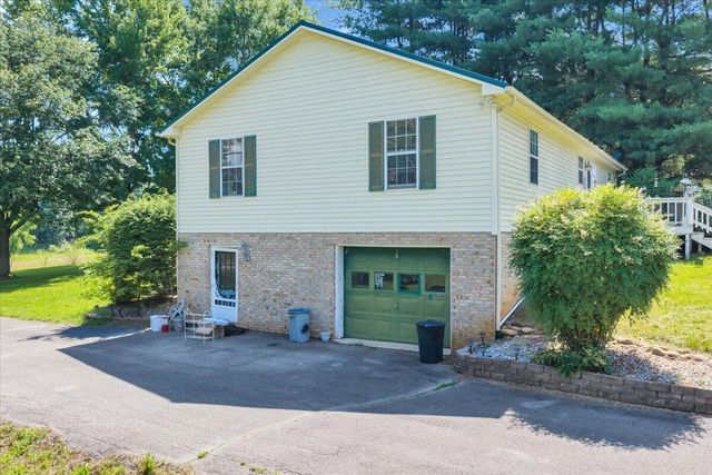 2774 Shelbyville Road, Mcminnville, TN 37110