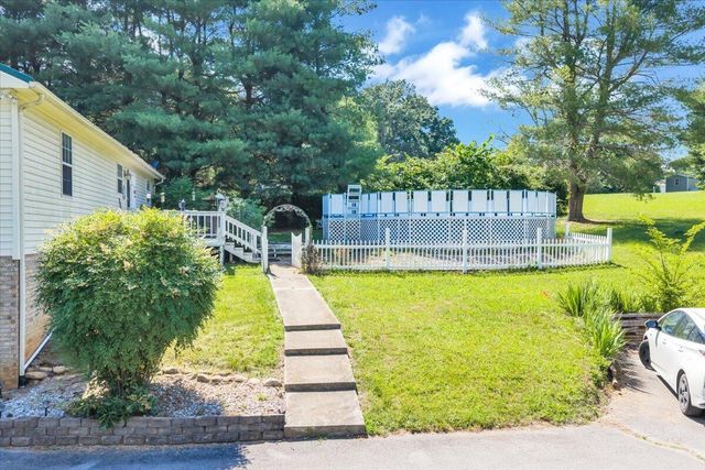 2774 Shelbyville Road, Mcminnville, TN 37110