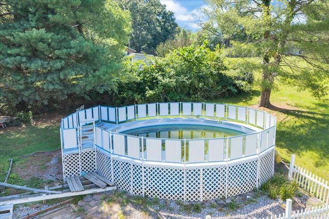 2774 Shelbyville Road, Mcminnville, TN 37110