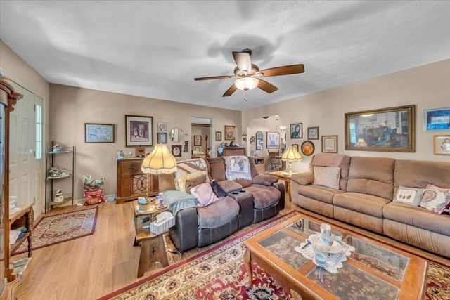 2774 Shelbyville Road, Mcminnville, TN 37110
