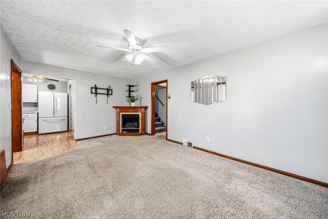 285 E 327th, Willowick, OH 44095