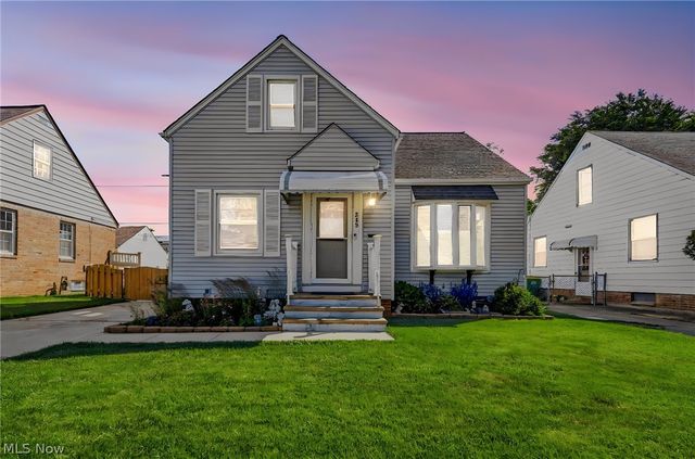 285 E 327th, Willowick, OH 44095