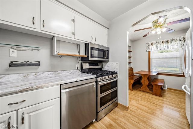 285 E 327th, Willowick, OH 44095
