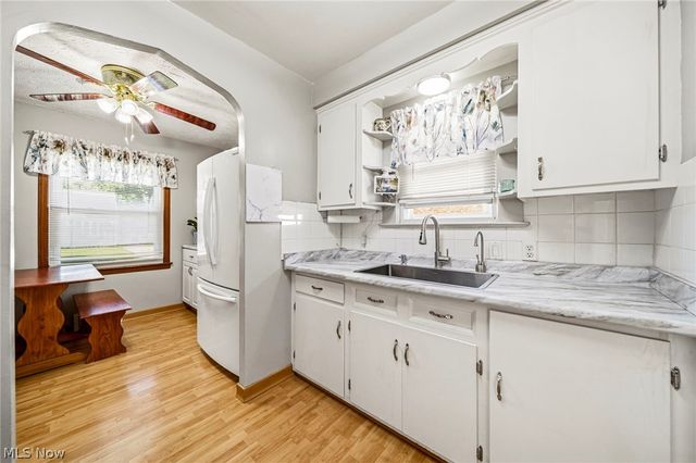 285 E 327th, Willowick, OH 44095
