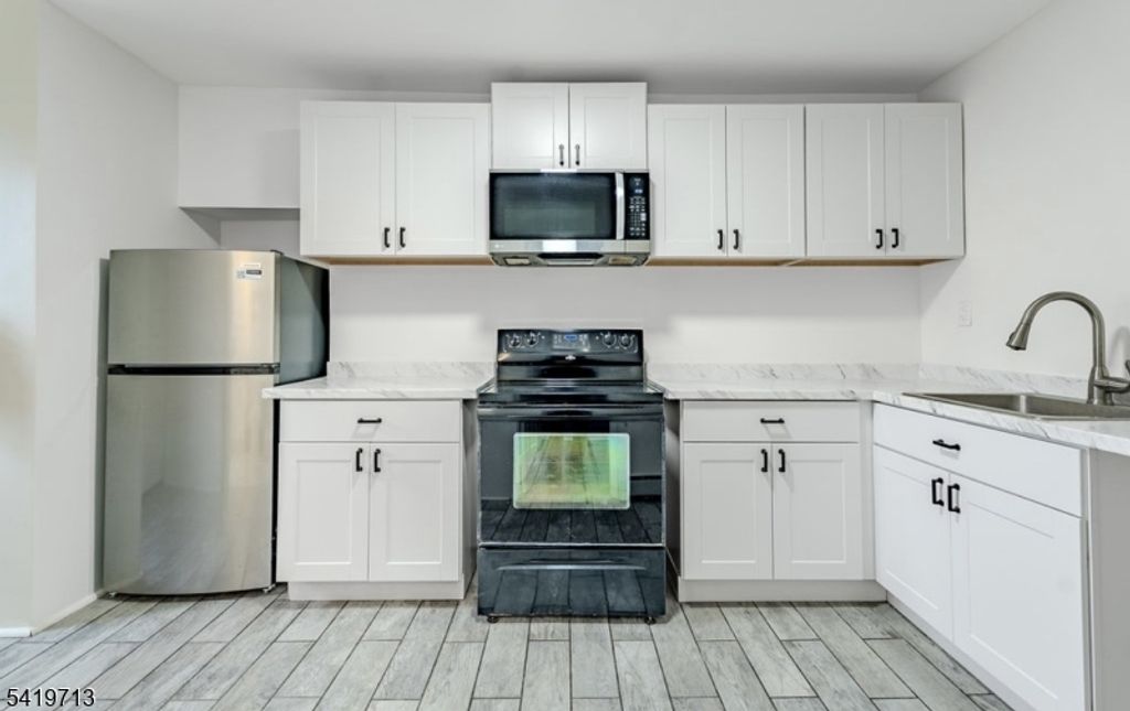 50 Eaton Pl, East Orange City, NJ 07017 — photo 4