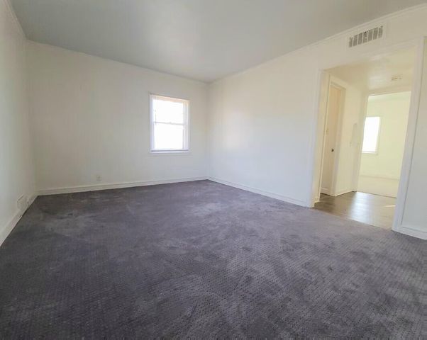 1941 W Hope AVENUE, Milwaukee, WI 53209