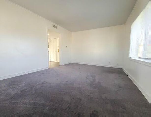 1941 W Hope AVENUE, Milwaukee, WI 53209