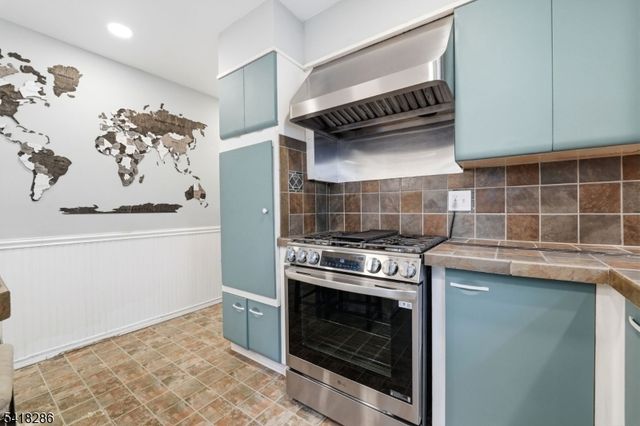 219 Overlook Ave, Belleville Twp., NJ 07109