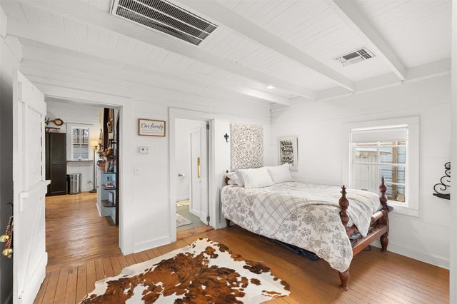 836 Pecan Street, New Ulm, TX 78950