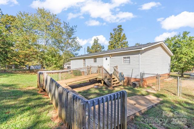 1426 John Lutz Circle, Lincolnton, NC 28092