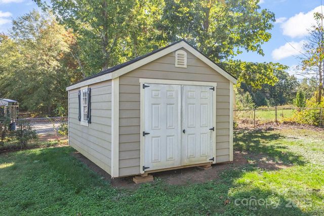 1426 John Lutz Circle, Lincolnton, NC 28092