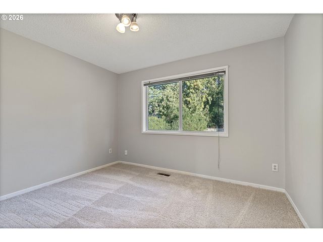 4611 Se LA COUR Ct, Milwaukie, OR 97267