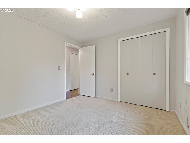 4611 Se LA COUR Ct, Milwaukie, OR 97267