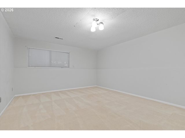 4611 Se LA COUR Ct, Milwaukie, OR 97267