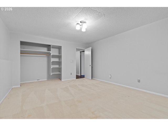 4611 Se LA COUR Ct, Milwaukie, OR 97267