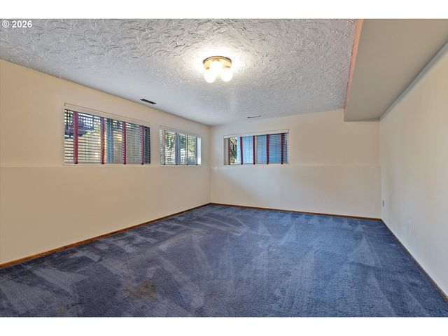 4611 Se LA COUR Ct, Milwaukie, OR 97267