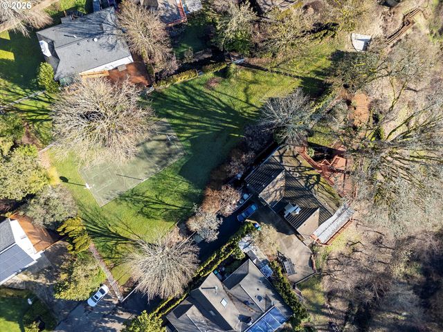 4611 Se LA COUR Ct, Milwaukie, OR 97267