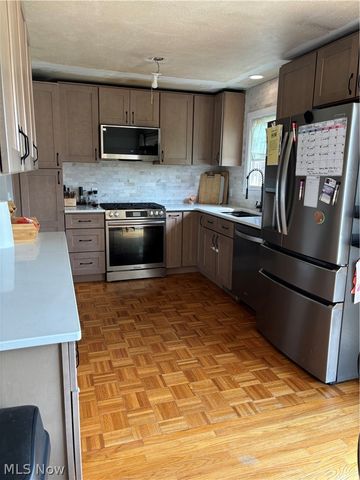 5990 Noel Street, Louisville, OH 44641