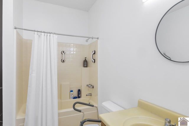 6303 Pottertown Road, Murray, KY 42071