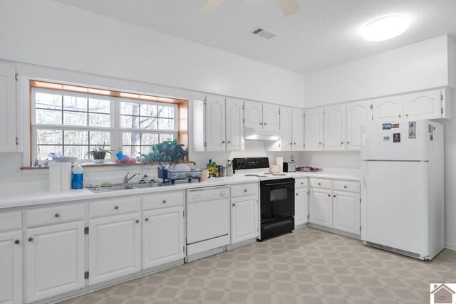 6303 Pottertown Road, Murray, KY 42071