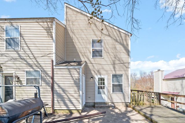 923 Kingsbury Dr Apt B, Clarksville, TN 37040