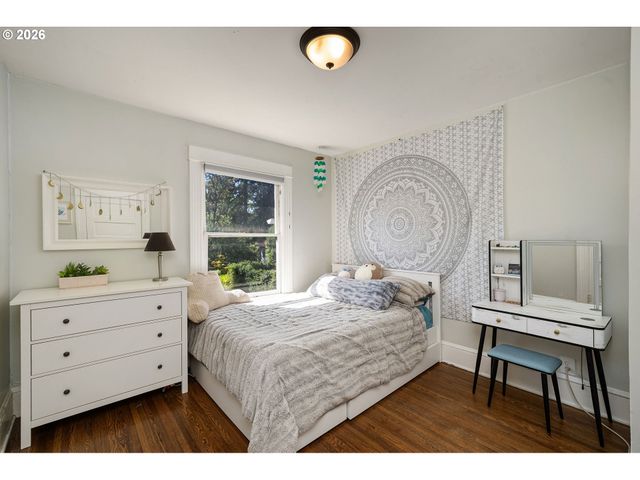 2127 Sw ELM St, Portland, OR 97201